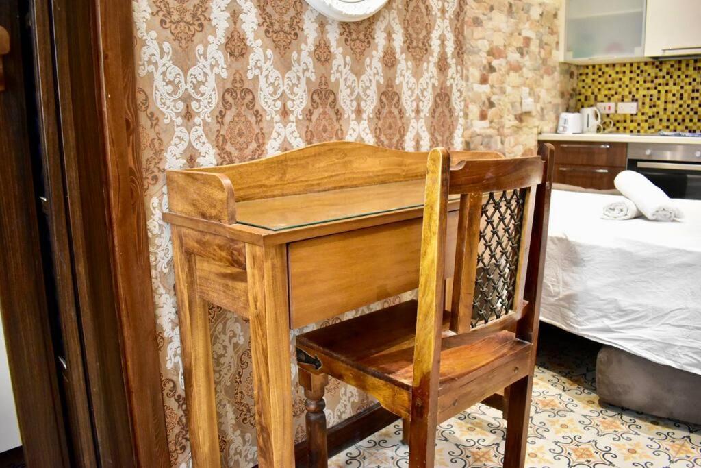 City Centre Pied-A-Terre Near Food Market And Walking Distance To Bus Terminus Valletta Kültér fotó