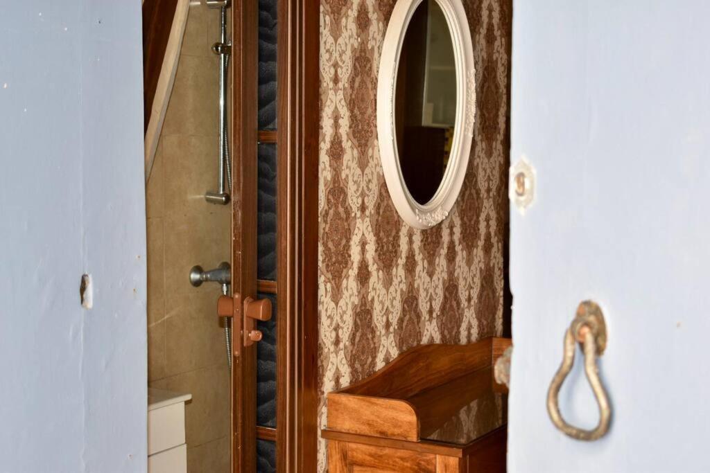 City Centre Pied-A-Terre Near Food Market And Walking Distance To Bus Terminus Valletta Kültér fotó